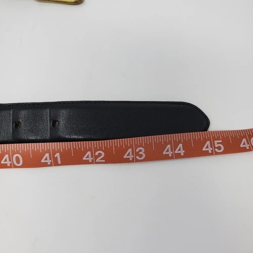COACH BLACK LEATHER BELT GOLD BUCKLE MEN SIZE 40 CLASSIC MENSWEAR BUSINESS WORK